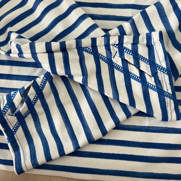 Cabana Life size Medium Sun long sleeve SPF protection - Picture 4 of 5